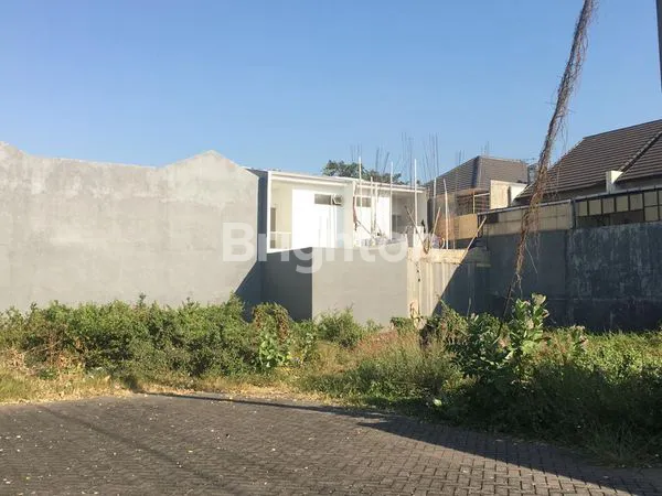 image PANTAI MENTARI DEKAT KENJERAN (1)