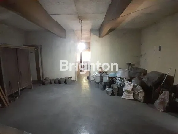 image RUMAH DI JALAN ARTERI PUSAT KOTA KEDIRI (5)
