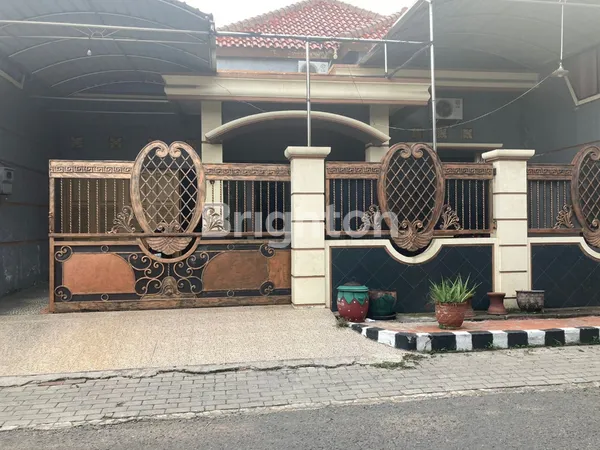 RUMAH SECOND SURABAYA SELATAN STRATEGIS DEKAT UBAYA, TRANSMART