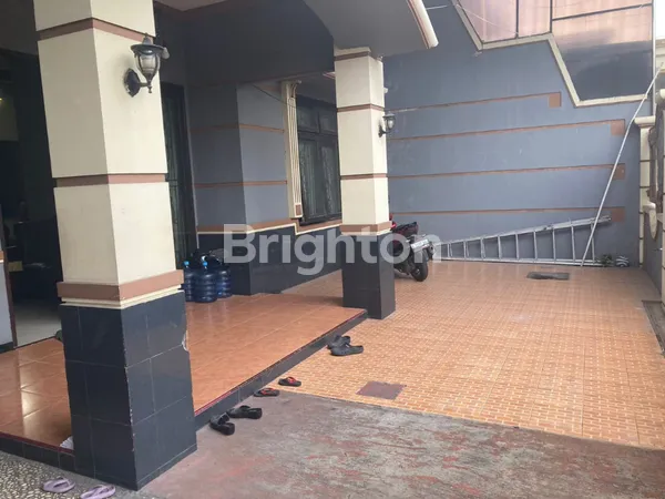 image RUMAH SECOND SURABAYA SELATAN STRATEGIS DEKAT UBAYA, TRANSMART (2)