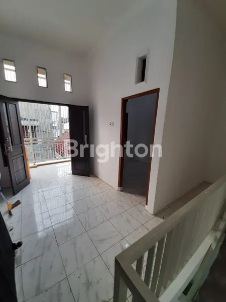 image RUMAH DI SETRO UTARA, SURABAYA (2)