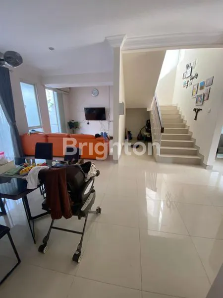 image JUAL RUMAH 2 LANTAI BAGUS SEKALI DI VICTORIA VALLEY BSB CITY SEMARANG (3)