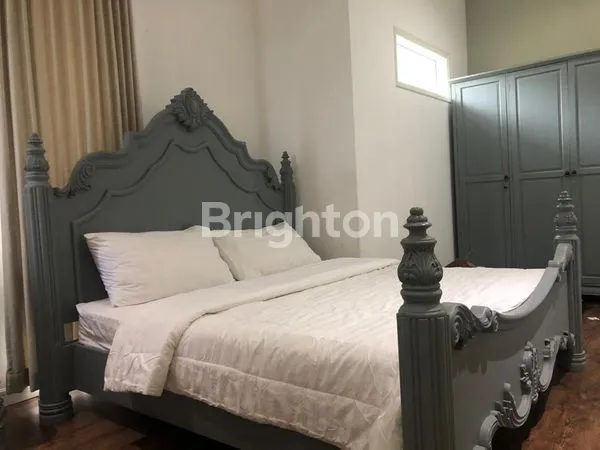 image RUMAH MEWAH 2 LANTAI DI DALAM PERUMAHAN CLUSTER AREA KALIURANG (3)