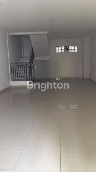 image RUKO 3 LANTAI BERSIH & TERAWAT KOMPLEK RUKO HOLIS REGENCY BANDUNG (4)