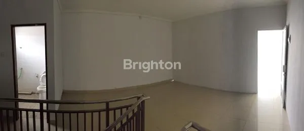 image RUKO 3 LANTAI BERSIH & TERAWAT KOMPLEK RUKO HOLIS REGENCY BANDUNG (5)