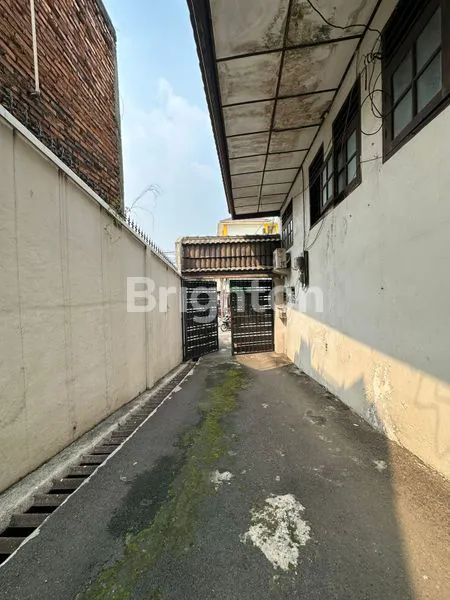 image RUMAH ANTIK DI GANDARIA, KEBAYORAN BARU (2)