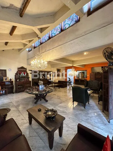 image RUMAH ANTIK DI GANDARIA, KEBAYORAN BARU (6)