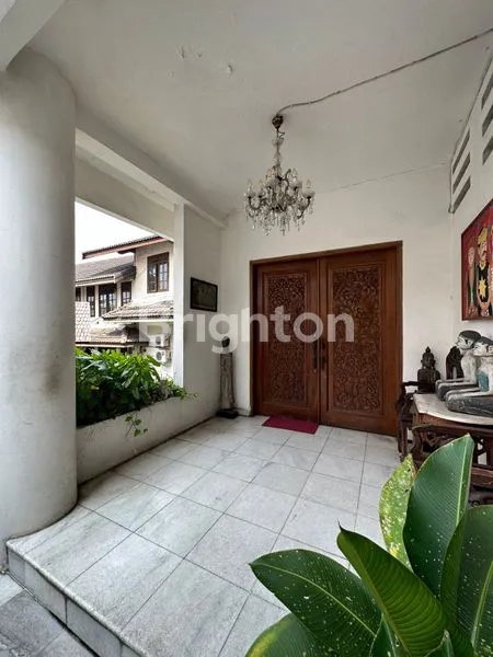 image RUMAH ANTIK DI GANDARIA, KEBAYORAN BARU (3)