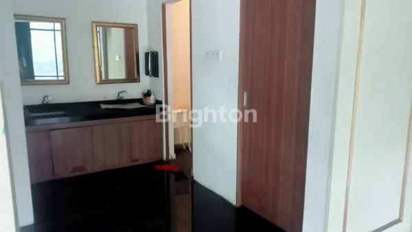 image RUANG USAHA LANTAI 2 DAN 3 DI MAINROAD JL. WASTUKENCANA (3)