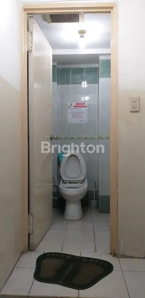 image RUMAH MODERN SIAP HUNI FULL FURNISH GREEN VILLE - TAMAN RATU (4)