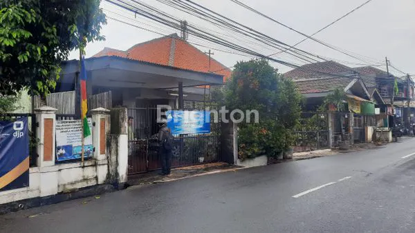 image RUMAH 2 LANTAI DI PINGGIR JALAN RAYA CIPINANG MUARA, JAKARTA TIMUR (1)