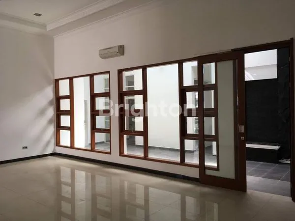 image RUMAH 2 LANTAI SIAP HUNI DHARMAHUSADA (6)