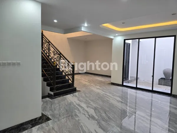 image PAKUWON CITY CARPORT LUAS ROW LEBAR DEKAT MERR, MALL, ITS (2)