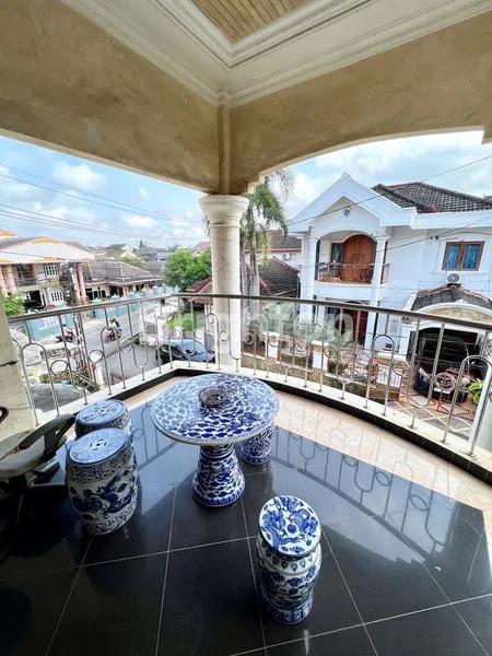 image RUMAH BESAR POSISI HOOK DI DAERAH BUKIT LAMA (8)