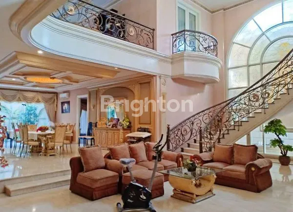 image PERUM ARAYA TAHAP 2 SURABAYA FULL FURNISH MEWAH CLASSIC  (2)