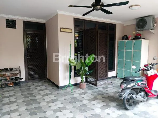 image RUMAH DUA LANTAI FULL FURNISHED SIAP HUNI DI DALAM CLUSTER KEMANG PRATAMA,BEKASI, JAWA BARAT (2)