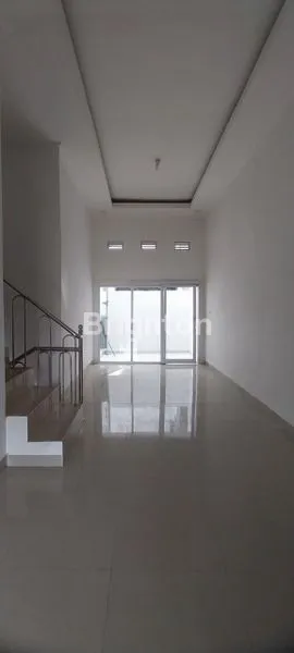 image DIJUAL RUMAH KEREN SIAP HUNI DI TENGAH KOTA (3)