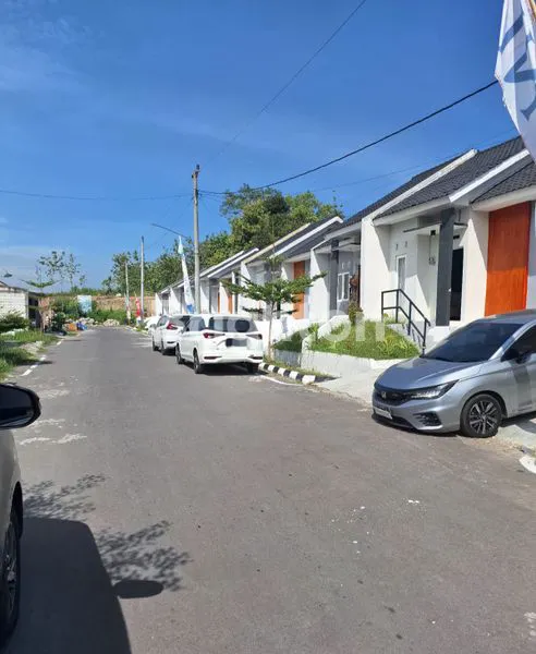 image MURAH DI KELASNYA! RUMAH GONDANGREJO SOLO UTARA UNTUK PENGANTIN BARU (2)