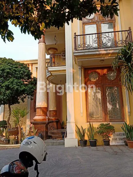 image RUMAH MEWAH TERAWAT SEKALI DI TENGAH KOTA  SEMARANG (4)