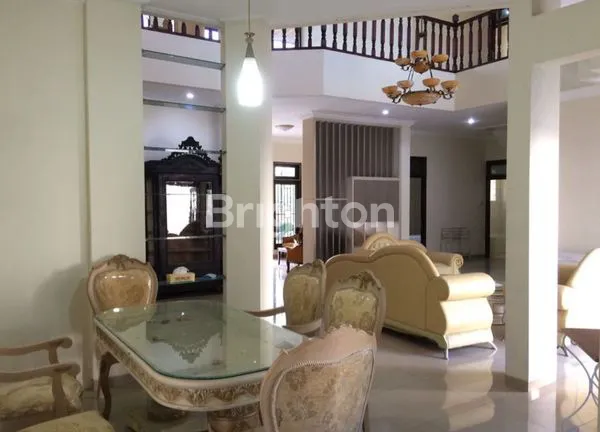 image RUMAH 2 LANTAI LOKASI STRATEGIS DEKAT MALL DAN PERKANTORAN (7)