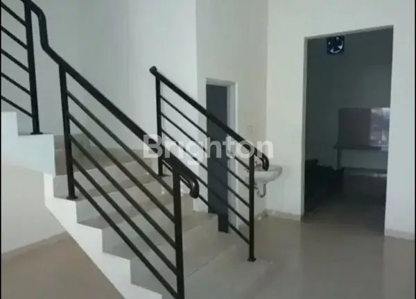 image RUKO GLODOK BANGUNAN BARU 4.5 X 23 JAKARTA BARAT (5)