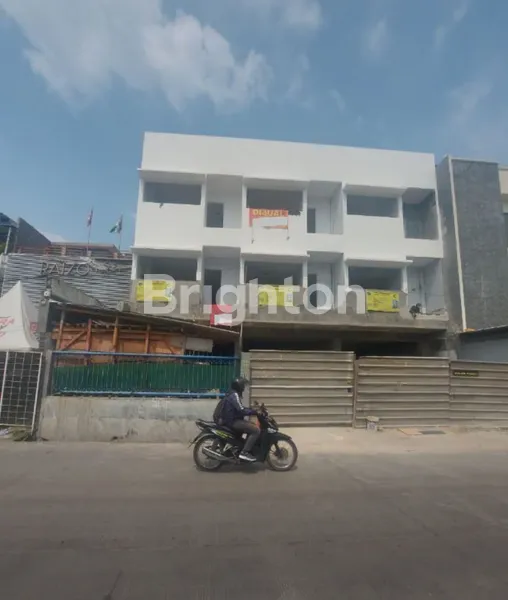 image RUMAH RATU KAMBOJA 5 X 20 JAKARTA BARAT (1)