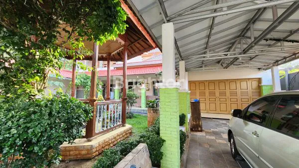 image JUAL RUMAH 2 LANTAI 2 KAPLING BAGUS TERAWAT ISTIMEWA (4)