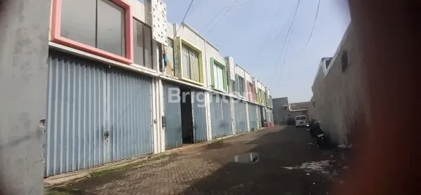 GUDANG JL TROPODO WADUNG ASRI TROPODO