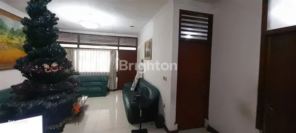 image RUMAH LAMA LAYAK HUNI DI JELAMBAR (2)