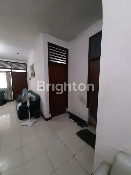 image RUMAH LAMA LAYAK HUNI DI JELAMBAR (7)