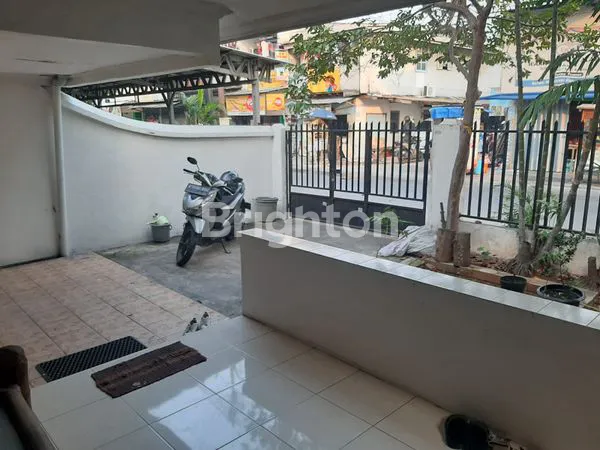 image RUMAH LAMA LAYAK HUNI DI JELAMBAR (6)