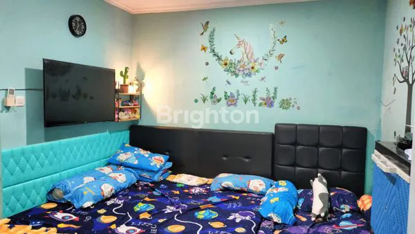 image RUMAH NYAMAN 2 LANTAI DI DEKAT KAMPUS UNISRI (UNIVERSITAS SLAMET RIYADI) (5)