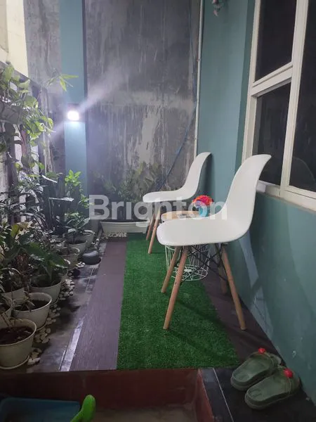 image RUMAH NYAMAN 2 LANTAI DI DEKAT KAMPUS UNISRI (UNIVERSITAS SLAMET RIYADI) (8)