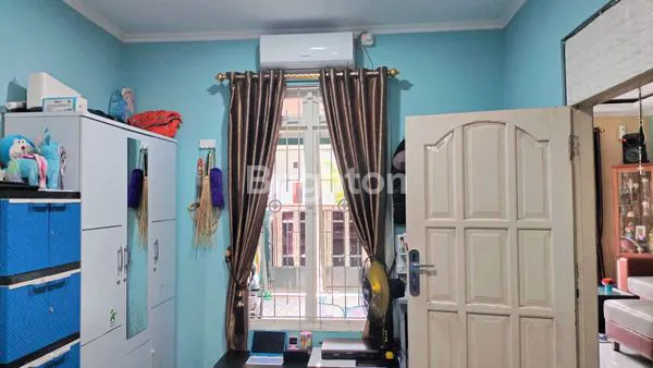 image RUMAH NYAMAN 2 LANTAI DI DEKAT KAMPUS UNISRI (UNIVERSITAS SLAMET RIYADI) (6)