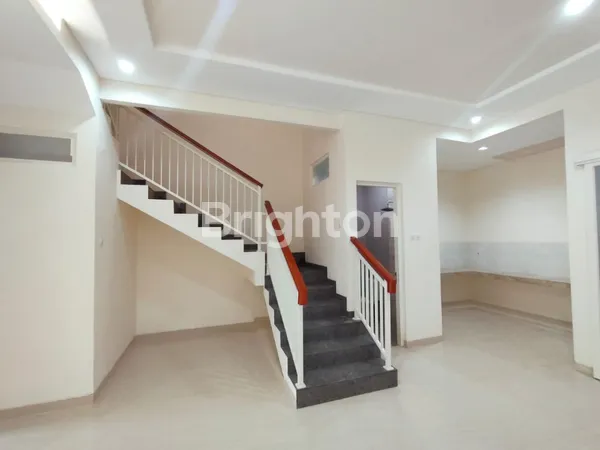 image RUMAH BARU DI PANTAI MENTARI KENJERAN BABATAN PANTAI SURABAYA TIMUR (3)
