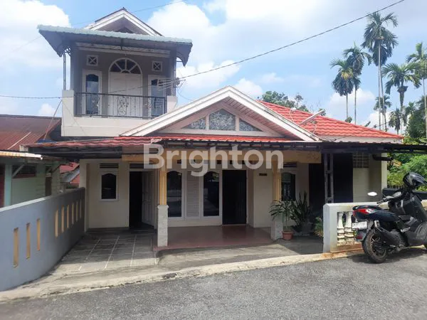 image RUMAH DENGAN NUANSA ASRI HANGTUAH PEKANBARU (1)