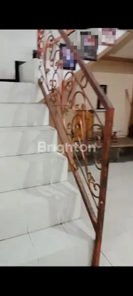 image RUMAH  2 LANTAI 4 KAMAR DI PLOSO TIMUR SURABAYA TIMUR (2)
