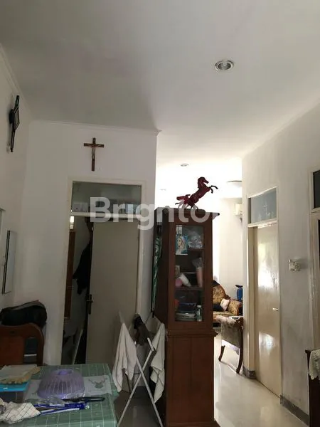 image RUMAH CANTIK SIAP HUNI DEKAT UMN GADING SERPONG (7)