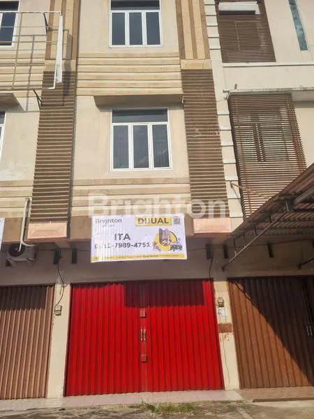 RUKO 2,5 LANTAI COCOK UNTUK USAHA