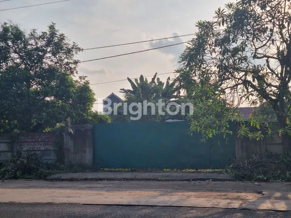 image TANAH LUAS DAN STRATEGIS (1)