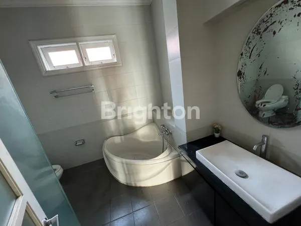 image RUMAH USAHA CITRALAND BOULEVARD SANGAT GWALK (5)