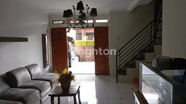 image RUMAH SIAP HUNI RENI JAYA PAMULANG (3)