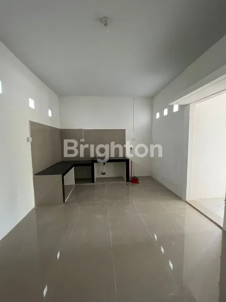 image RUMAH HOOK TENGAH DI KEZIA RESIDENCE (5)