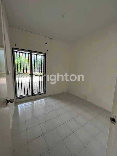 image RUMAH HOOK TENGAH DI KEZIA RESIDENCE (6)