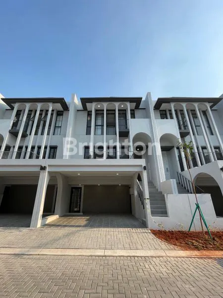 image RUMAH 3 LANTAI TIPE TERBESAR DI  AETHER, READY KPR, GREENWICHPARK, BSD  (1)