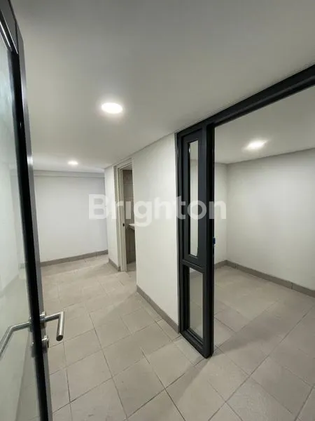 image RUMAH 3 LANTAI TIPE TERBESAR DI  AETHER, READY KPR, GREENWICHPARK, BSD  (4)