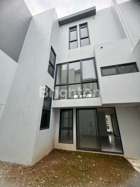 image RUMAH 3 LANTAI TIPE TERBESAR DI  AETHER, READY KPR, GREENWICHPARK, BSD  (7)