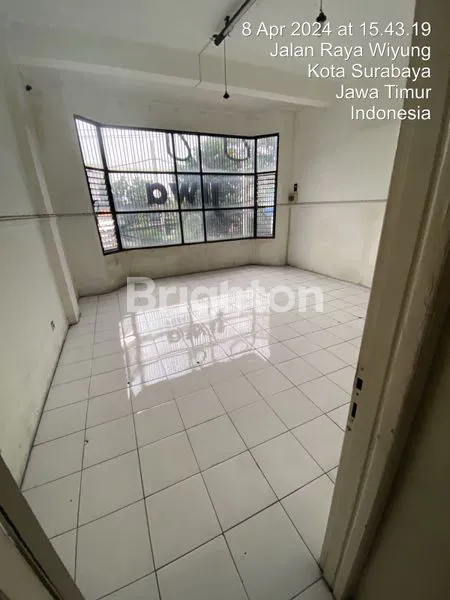 image RUKO DISEWAKAN 3 LANTAI LOKASI STRATEGIS DI SURABAYA (6)