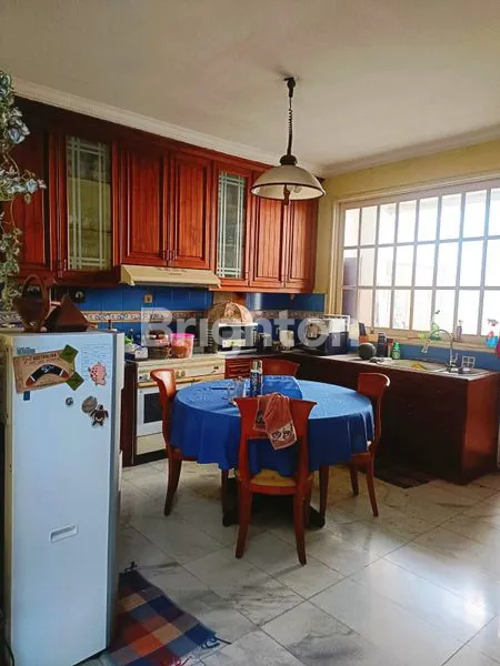 image RUMAH MEWAH DAN MURAH, JALAN PENDIDIKAN, BINTARO, JAKARTA SELATAN, UK. 20 X 22.5 M2, 2LANTAI, GARASI 4 MOBIL. BISA BUAT USAHA. (4)