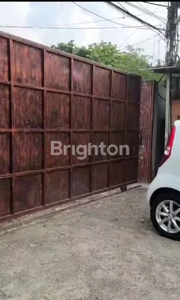 image GUDANG TENGAH KOTA STRATEGIS (8)